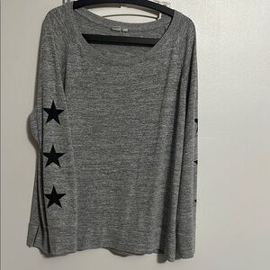 GAP Gray Long Sleeve Top with Black Star Accents